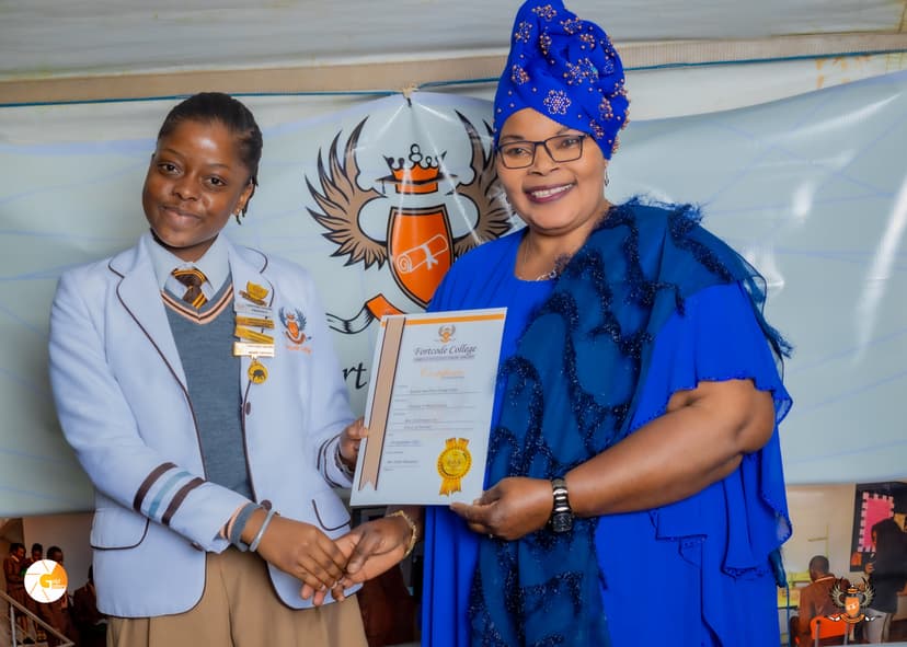 Fortcode College Student receiving a price at 2023 speech night